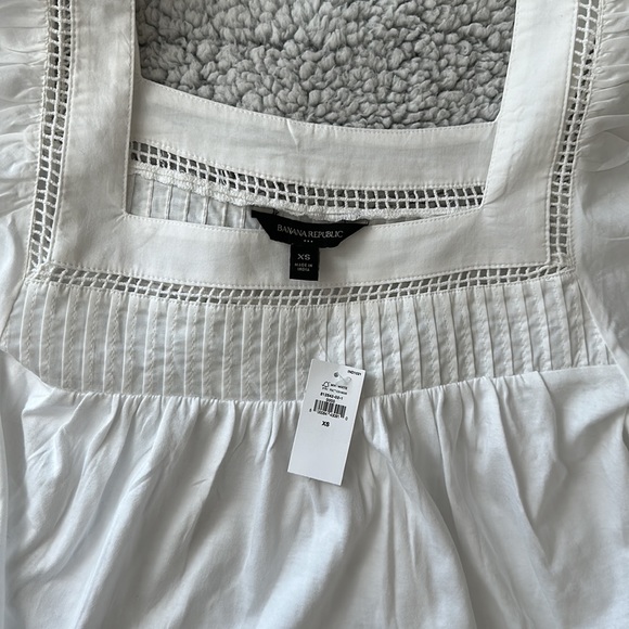 Banana Republic Mixed Material White Pintuck Knit short puff sleeve top size XS. - Picture 8 of 13